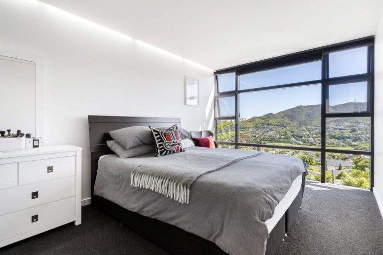 Photo of property in 20a Montgomery Avenue, Karori, Wellington, 6012