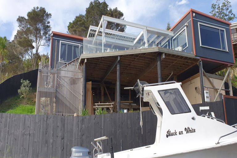 Photo of property in 7a Bush Point Road, Cable Bay, 0420