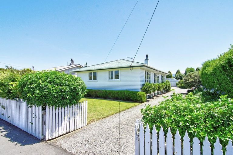 Photo of property in 4 Wyndham Street, Carterton, 5713