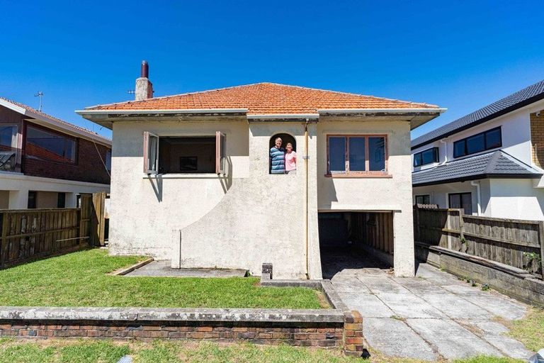 Photo of property in 39 Marine Parade, Mount Maunganui, 3116