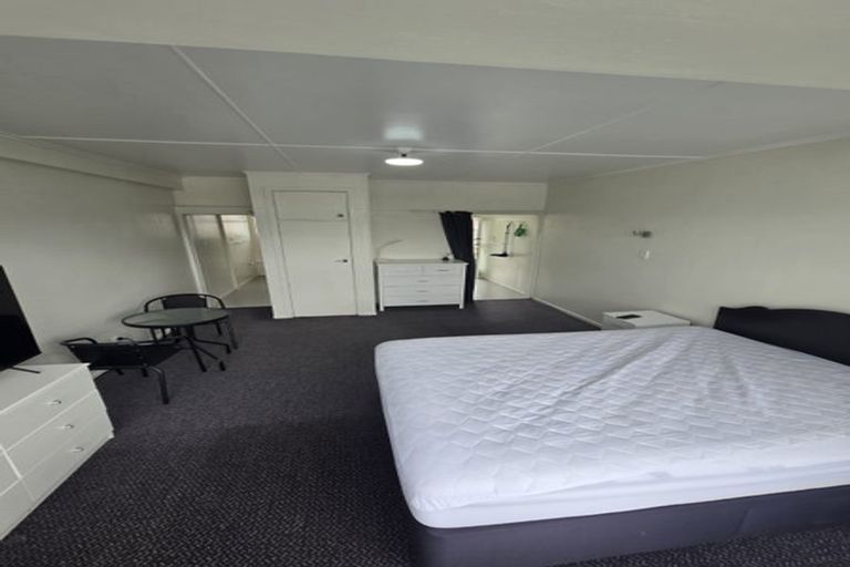 Photo of property in 2 Moncrieff Street, Mount Victoria, Wellington, 6011