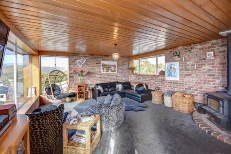 Photo of property in 11 Rata Street, Upper Vogeltown, New Plymouth, 4310