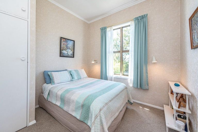 Photo of property in 15 Toi Street, Tawhero, Whanganui, 4501