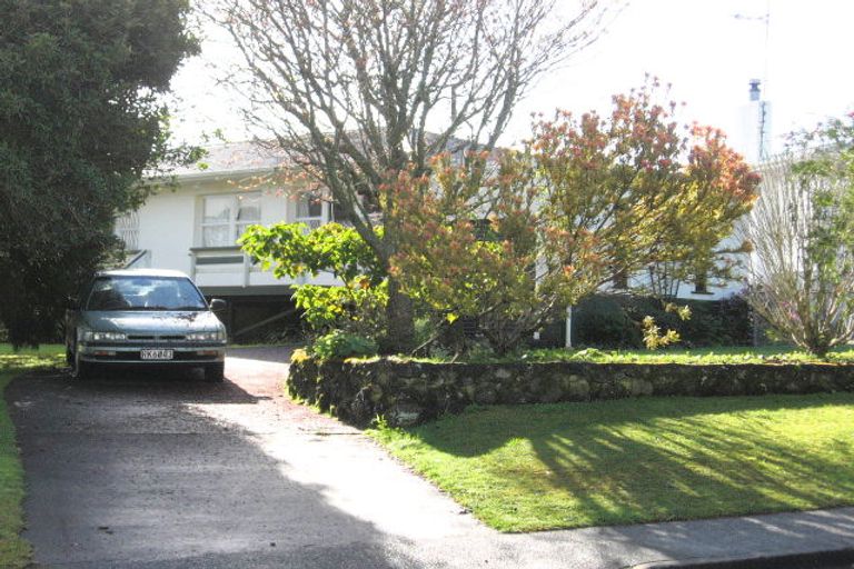 Photo of property in 35 Dip Road, Te Kamo, Whangarei, 0112