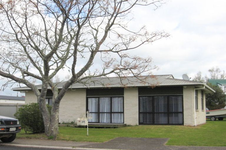 Photo of property in 14 Whitby Avenue, Whitianga, 3510