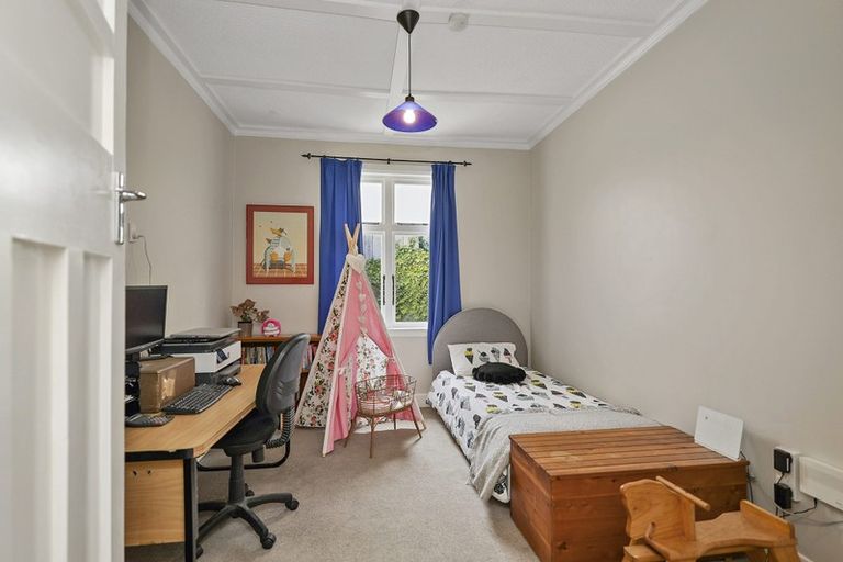Photo of property in 20 Henui Street, Strandon, New Plymouth, 4312