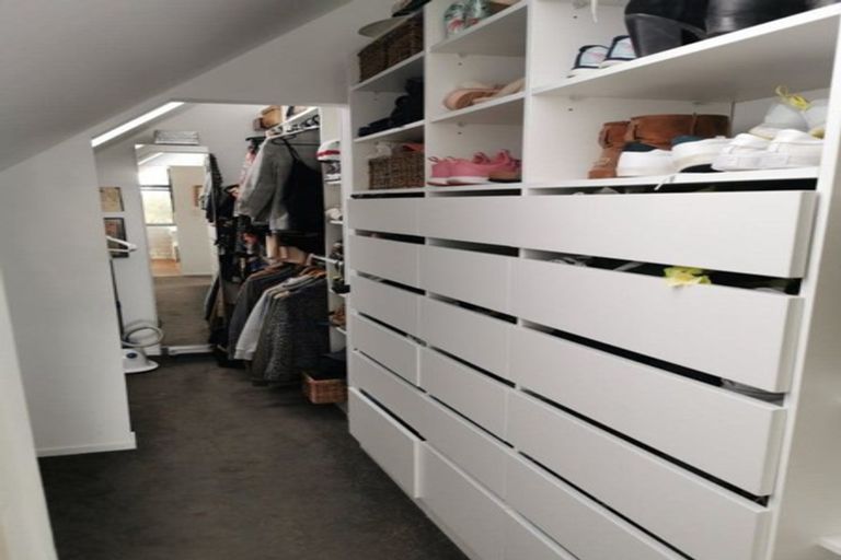 Photo of property in 740a West Coast Road, Oratia, Auckland, 0604