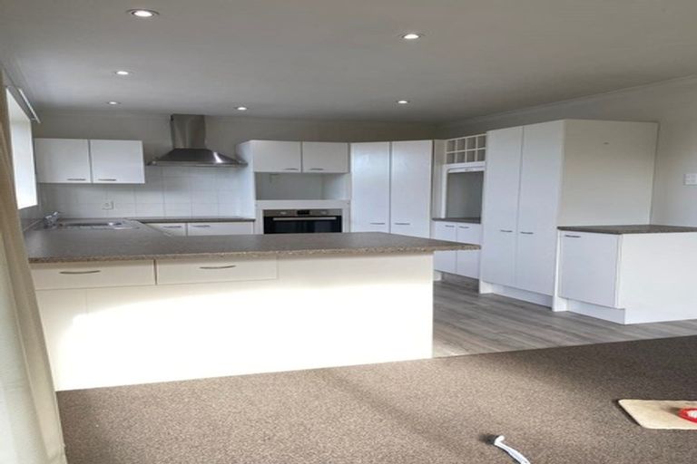 Photo of property in 64a Checketts Avenue, Halswell, Christchurch, 8025