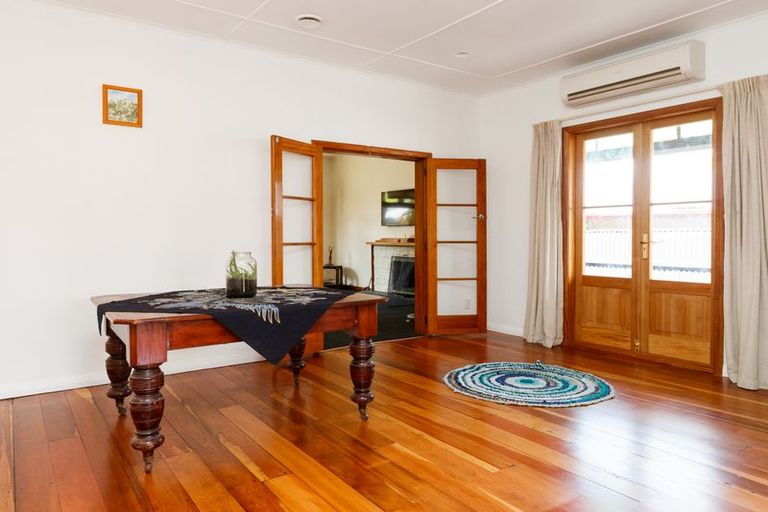 Photo of property in 231 College Street, West End, Palmerston North, 4412