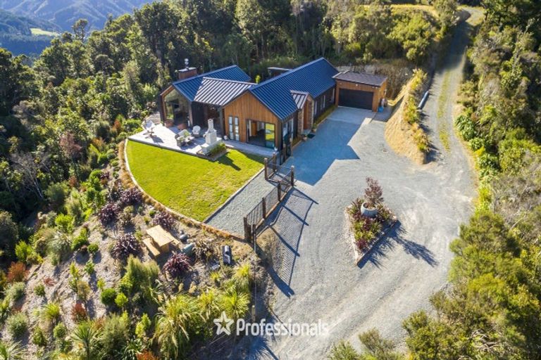 Photo of property in 263 Fairview Drive, Akatarawa, Upper Hutt, 5372