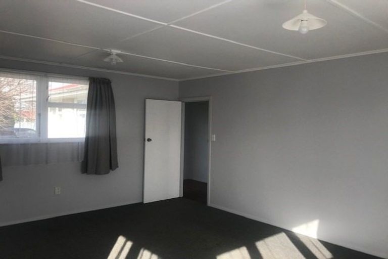 Photo of property in 8 Montrose Place, Flaxmere, Hastings, 4120