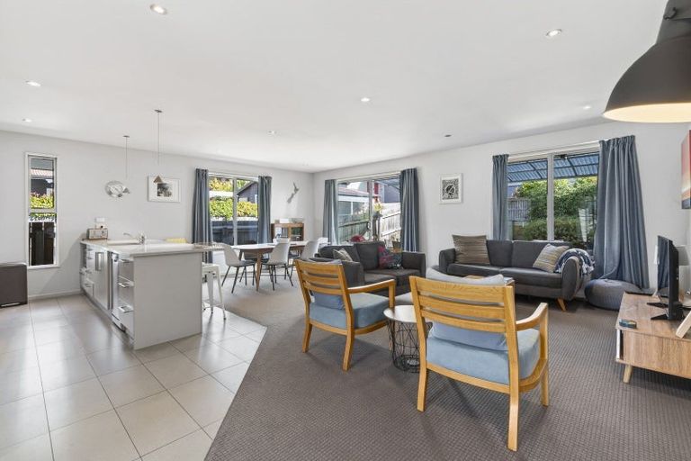 Photo of property in 60 Hedditch Street, Wanaka, 9305