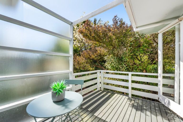 Photo of property in 10 Cedar Street, Maungaraki, Lower Hutt, 5010