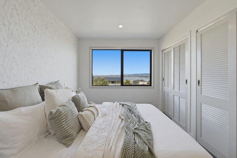 Photo of property in 94a Harbour View Road, Omokoroa, 3114