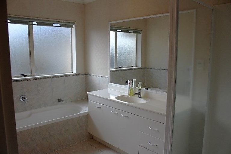 Photo of property in 20 Ardagh Place, Dannemora, Auckland, 2016