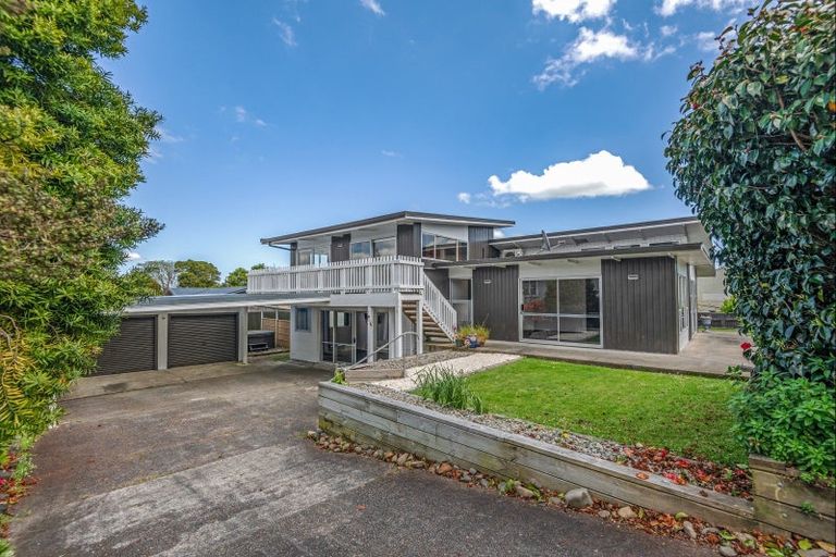 Photo of property in 20 Grey Street, Marton, 4710