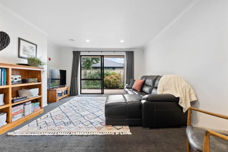 Photo of property in 4 Durmast Court, Cambridge, 3434