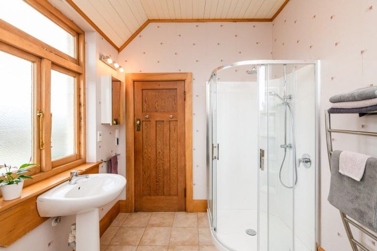 Photo of property in 15 Annandale Avenue, Takaro, Palmerston North, 4410