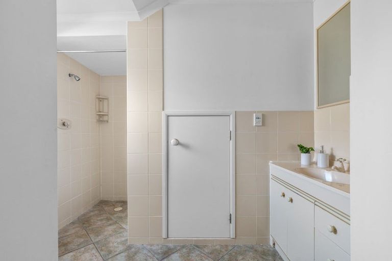 Photo of property in 409b Devonport Road, Tauranga South, Tauranga, 3112