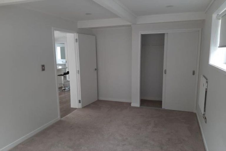 Photo of property in 46 Carrington Street, Lower Vogeltown, New Plymouth, 4310