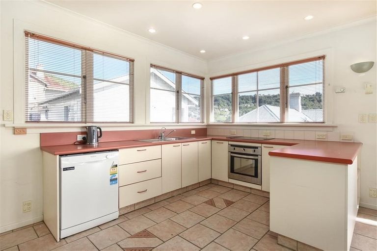 Photo of property in 35 Morrison Street, Caversham, Dunedin, 9012