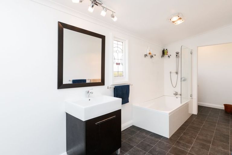 Photo of property in 231 College Street, West End, Palmerston North, 4412