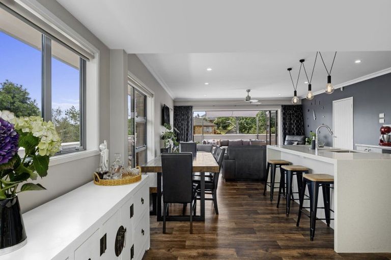 Photo of property in 140 Bellevue Road, Brookfield, Tauranga, 3110