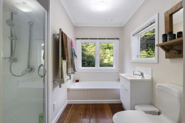 Photo of property in 38a Gavin Road, Raumati Beach, Paraparaumu, 5032