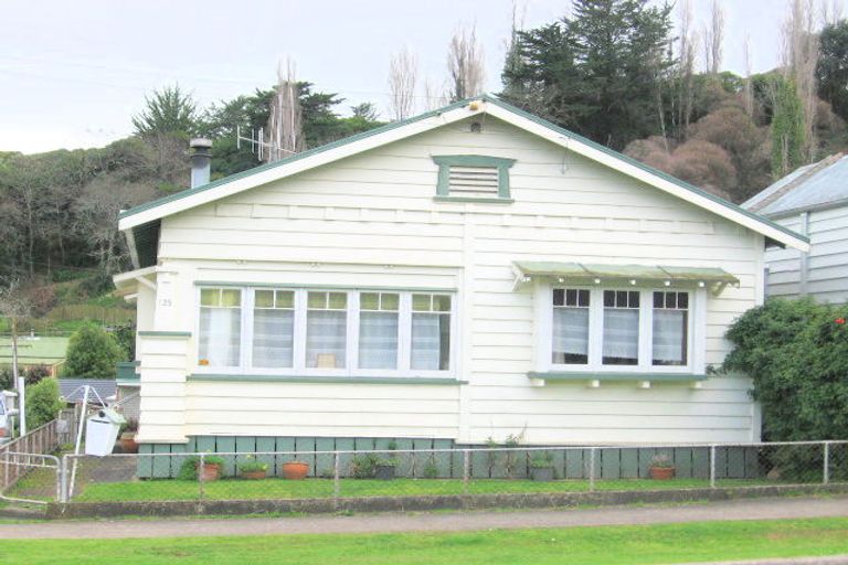 Photo of property in 135 Karaka Road, Thames, 3500