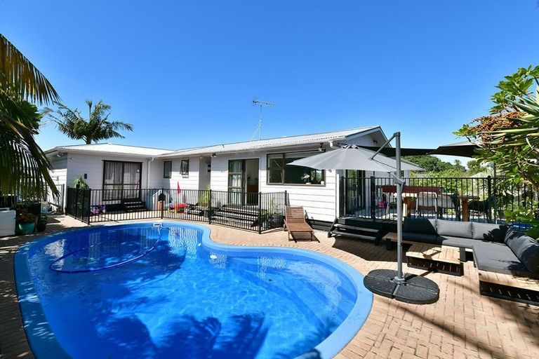 Photo of property in 4 Onepu Lane, Manly, Whangaparaoa, 0930