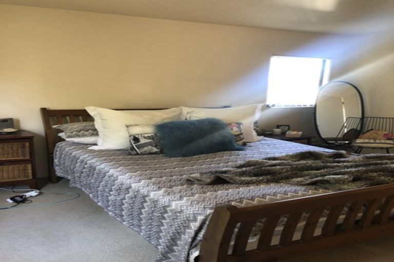 Photo of property in 1/8 Belmont Terrace, Milford, Auckland, 0620