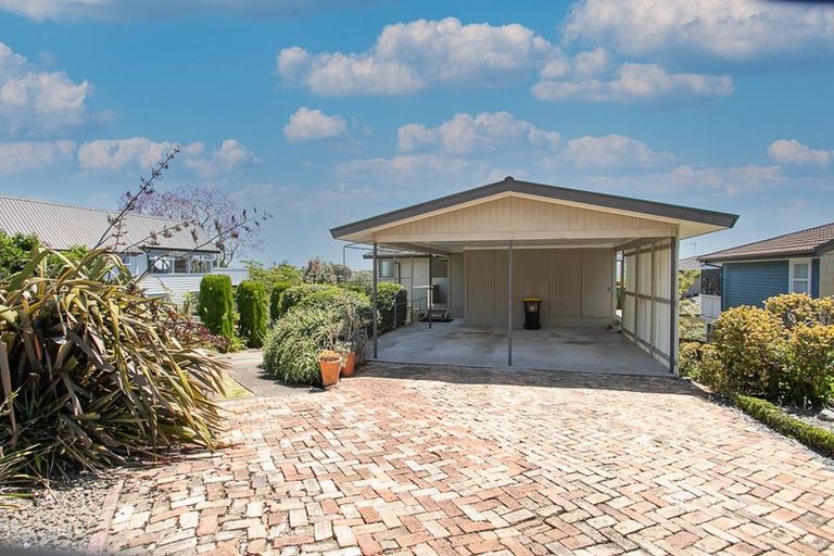 Photo of property in 20 Seaview Road, Otumoetai, Tauranga, 3110
