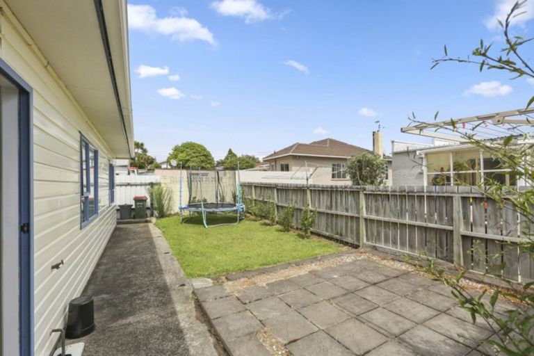 Photo of property in 393 Carrington Street, Upper Vogeltown, New Plymouth, 4310