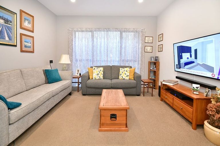 Photo of property in 46 Harvest Avenue, Orewa, 0931