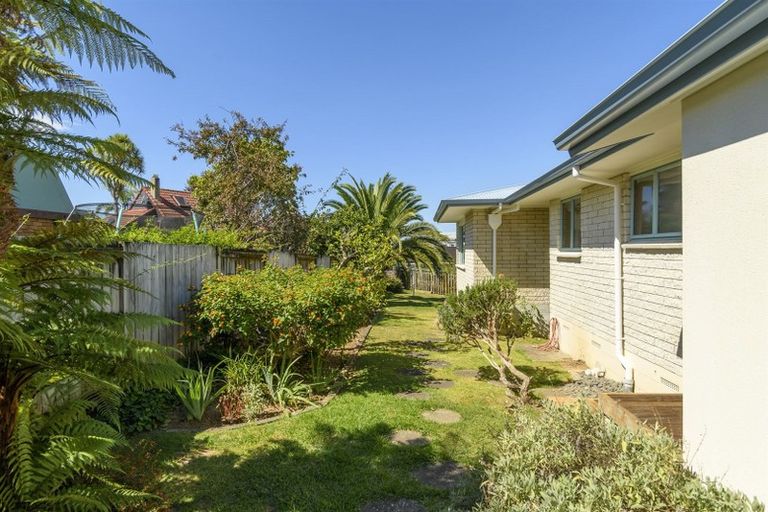 Photo of property in 11 Clivedene Street, Matua, Tauranga, 3110