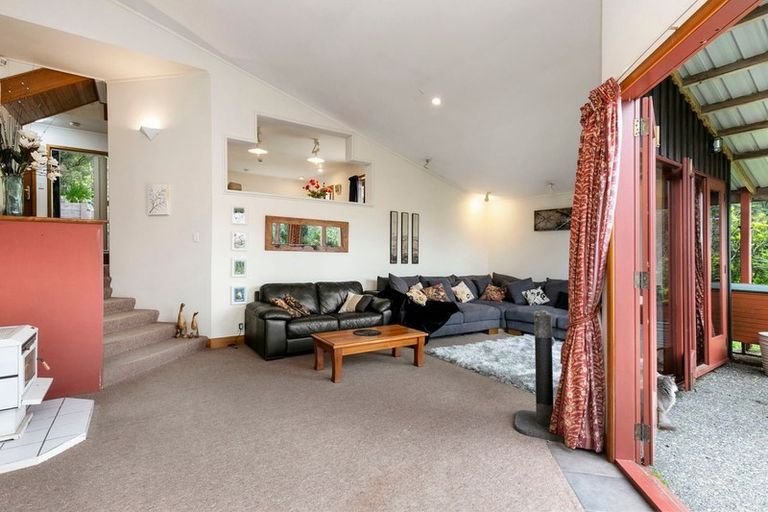 Photo of property in 64 Nalanda Crescent, Broadmeadows, Wellington, 6035