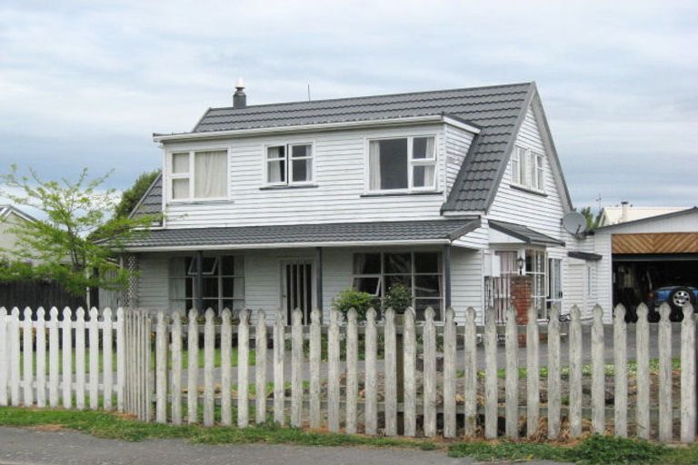 Photo of property in 35a Cridland Street East, Kaiapoi, 7630