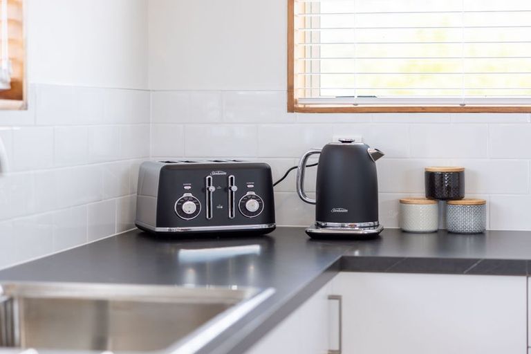 Photo of property in 4/53 Beachville Road, Redcliffs, Christchurch, 8081