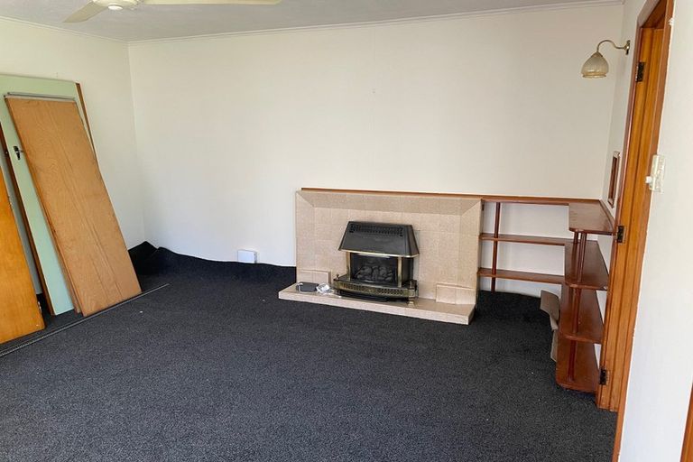 Photo of property in 8 Hall Grove, Ebdentown, Upper Hutt, 5018