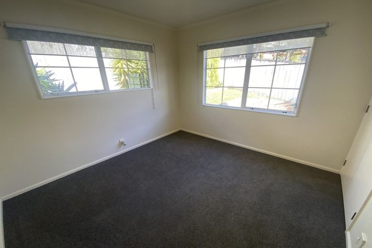 Photo of property in 2/95 Langana Avenue, Browns Bay, Auckland, 0630