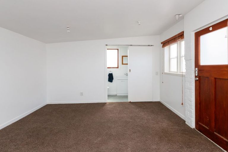 Photo of property in 231 College Street, West End, Palmerston North, 4412