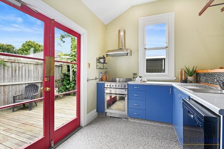 Photo of property in 3 Bronte Place, Waltham, Christchurch, 8023