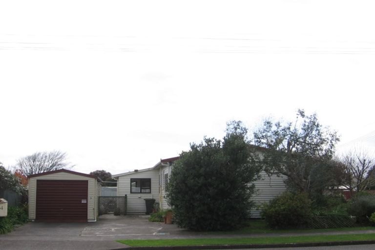 Photo of property in 24 Trafalgar Street, Levin, 5510