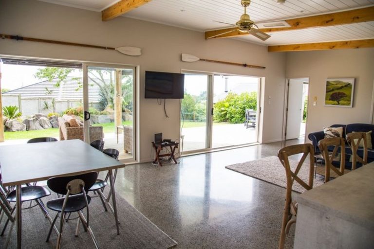 Photo of property in 19 Emmerdale Drive, Hahei, Whitianga, 3591