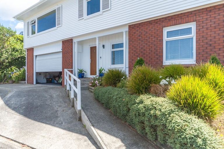 Photo of property in 3 Puketiro Avenue, Northland, Wellington, 6012