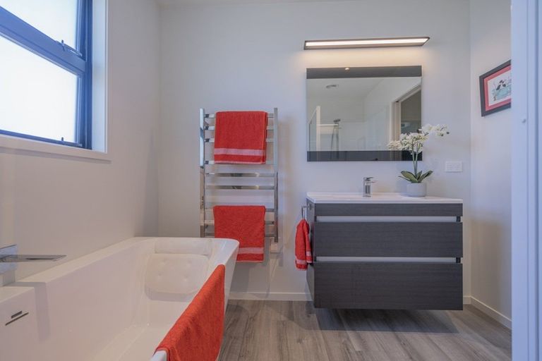 Photo of property in 51 Longreach Drive, Cooks Beach, Whitianga, 3591