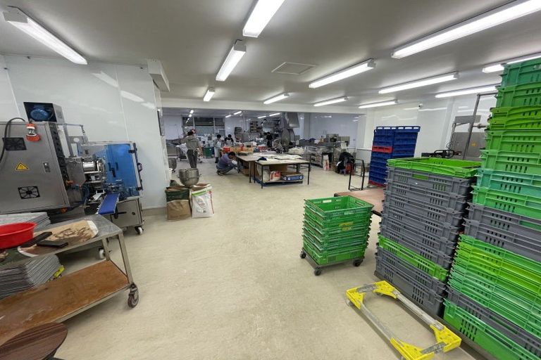 Photo of property in 166-170 Jackson Street, Petone, Lower Hutt, 5012