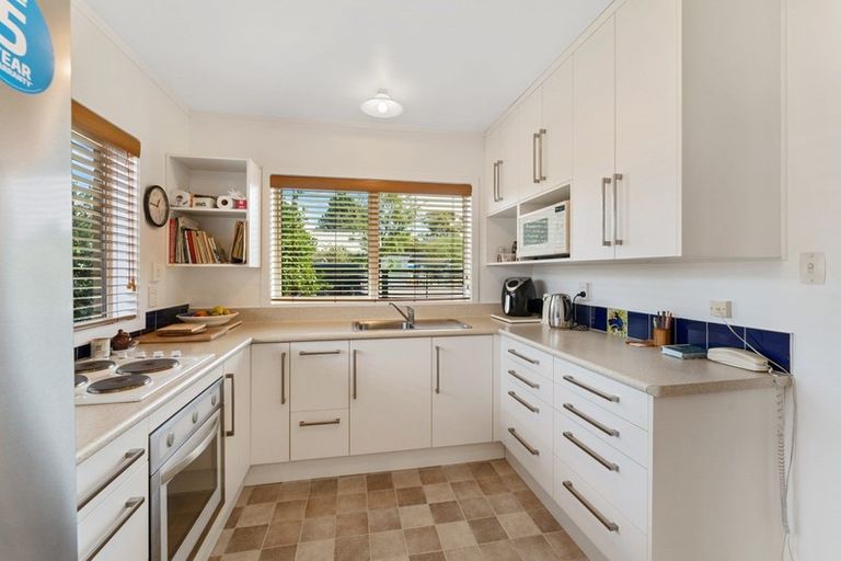 Photo of property in 126a Hillcrest Road, Raumati Beach, Paraparaumu, 5032