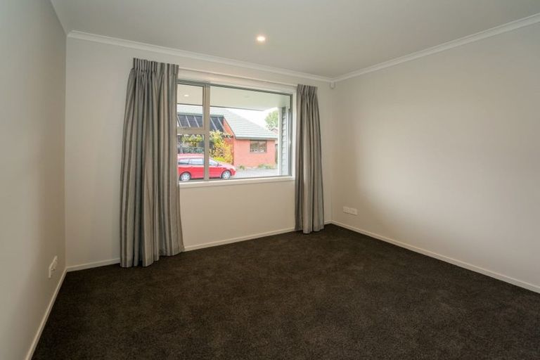 Photo of property in 1/4 Payling Lane, Mairehau, Christchurch, 8052