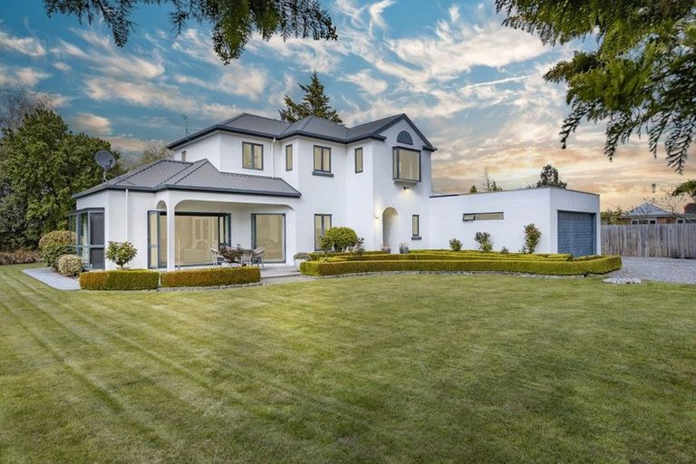 Photo of property in 1 Olivea Place, Oxford, 7430